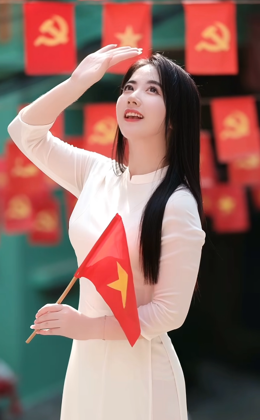 Japanese Teacher Hits the Streets in a Gorgeous Ao Dai, Fans Can't Get Enough of Her Beauty! 3 screenshot 2025 04 24 105500 17454670468321937205291 1745467752756 17454677532221013580143