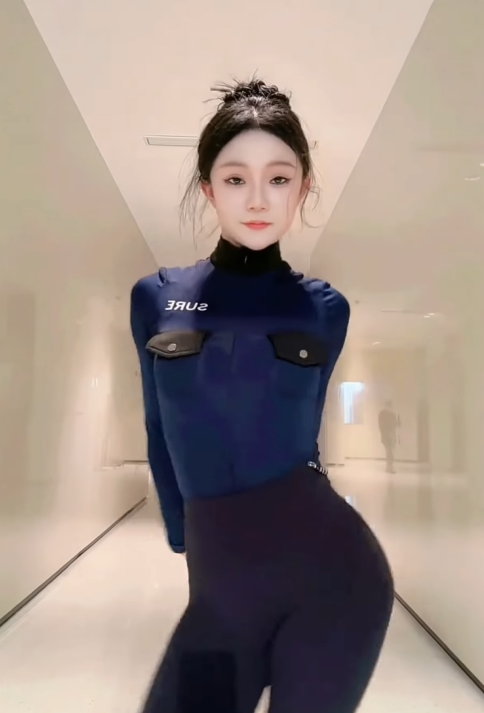 No tricks, no revealing outfits, this surreal 15-second video of a beautiful girl still attracts millions of views, leaving viewers breathless 2 screenshot 2025 04 28 145401 17458268984151291706241 1745830469496 1745830469591754769232