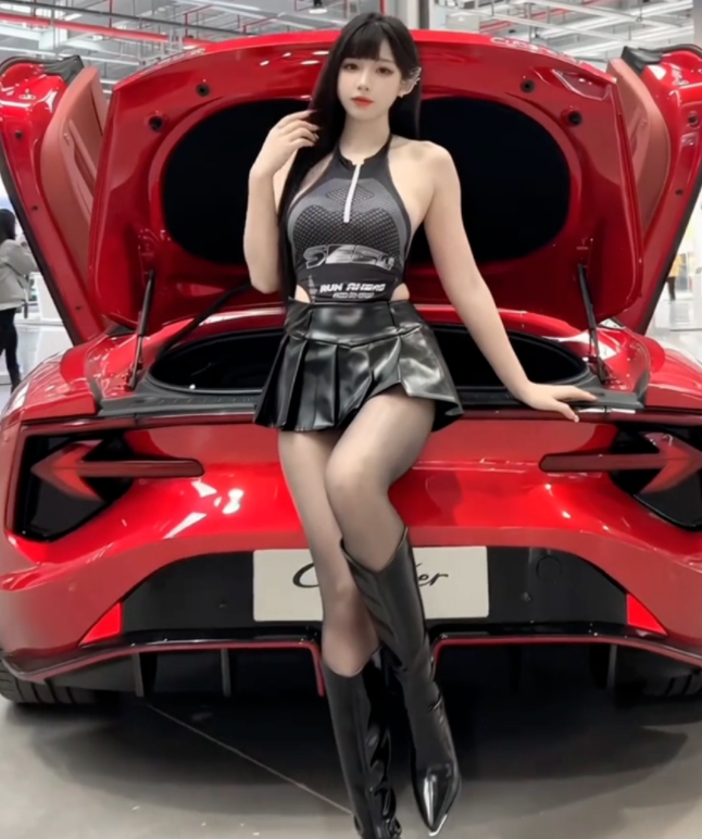 Female Streamer Bluntly 'Combat' Fans for Not Donating 1 17460068868221287338847 1746068802610 1746068803241696946232