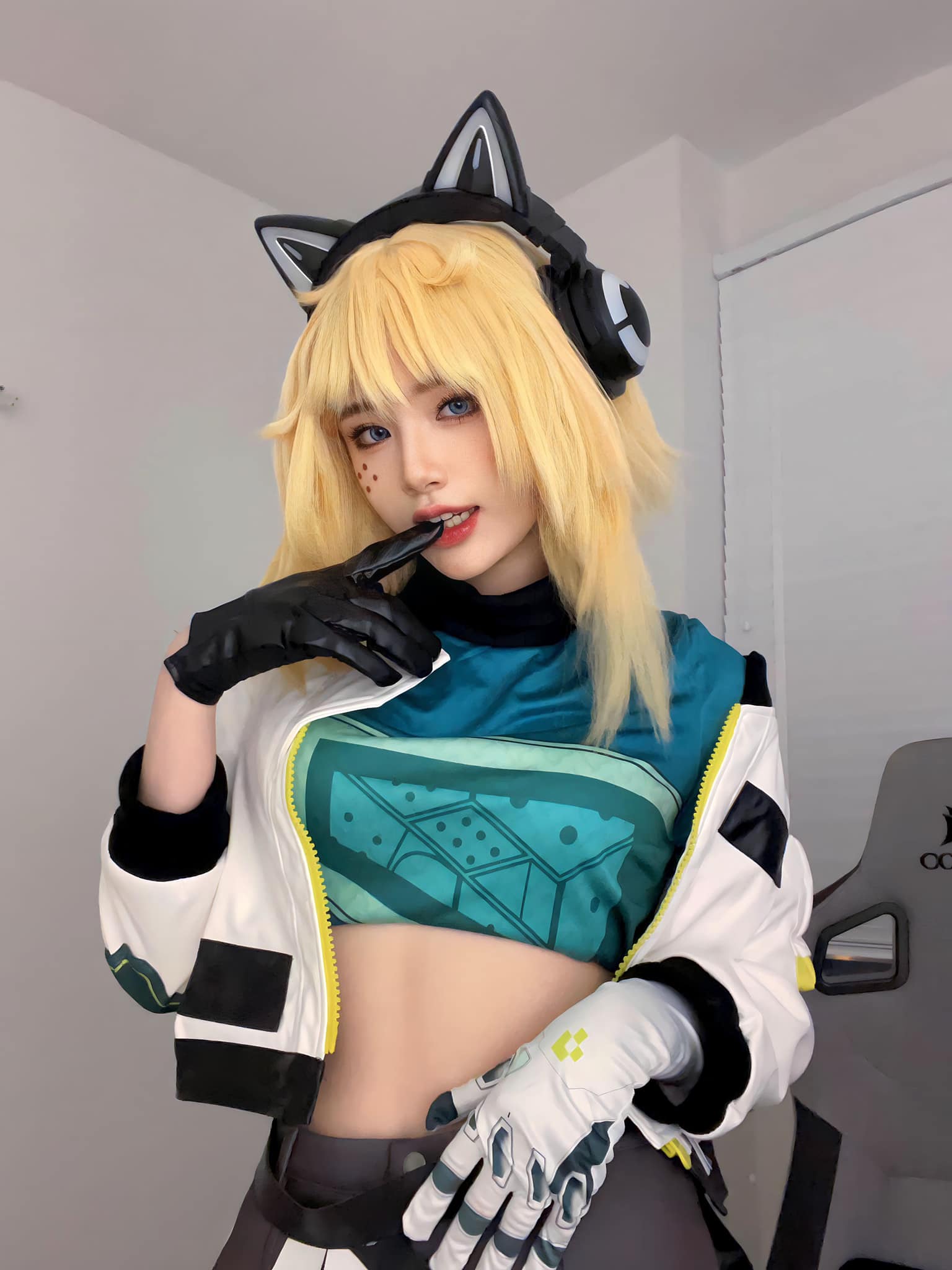 Wealthy Female Streamer Surprises Fans with Unstable Condition 6 48190187920924028845360752644775958976441533n 17471925960081621925951 1747206758458 1747206758761979674076