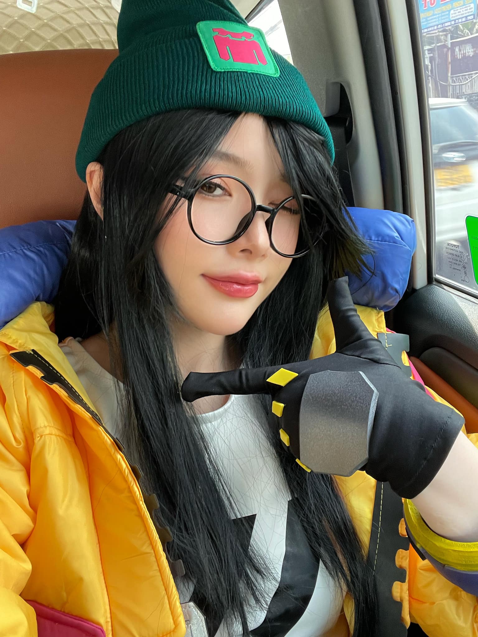 Wealthy Female Streamer Surprises Fans with Unstable Condition 5 48222060820923228212107482159207899584034257n 17471925959901198803789 1747206757572 1747206757750914123558