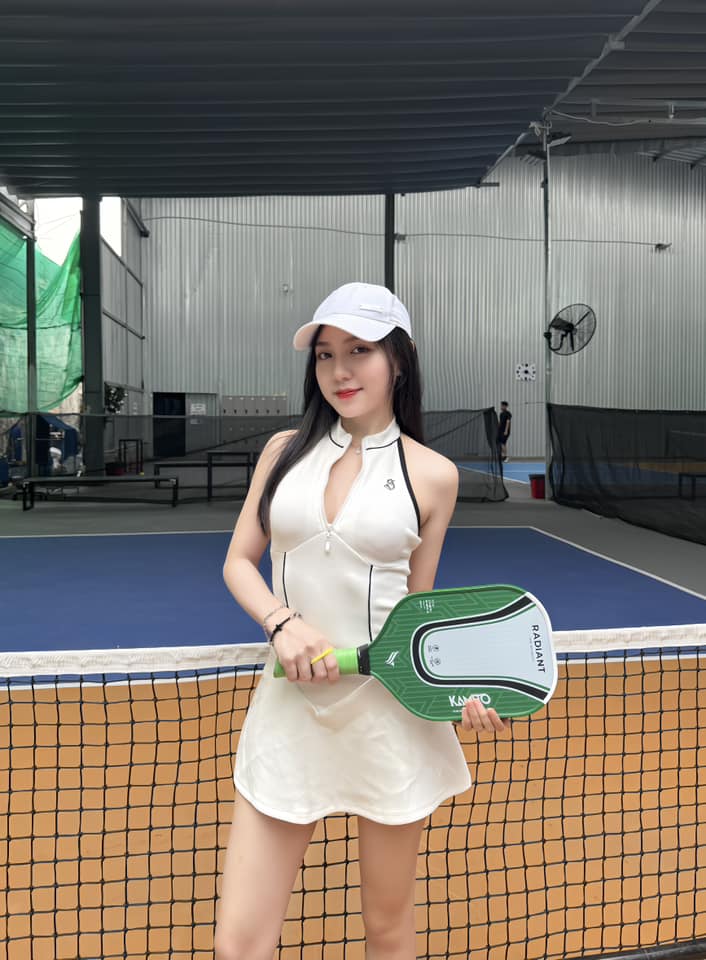 Showcasing Dance Moves on the Court, Pickleball Hot Girl Sparks Heated Debate 1 48864880110709379583931993813504348614139386n 1747299680990604752492 1747301251733 17473012521081464825536