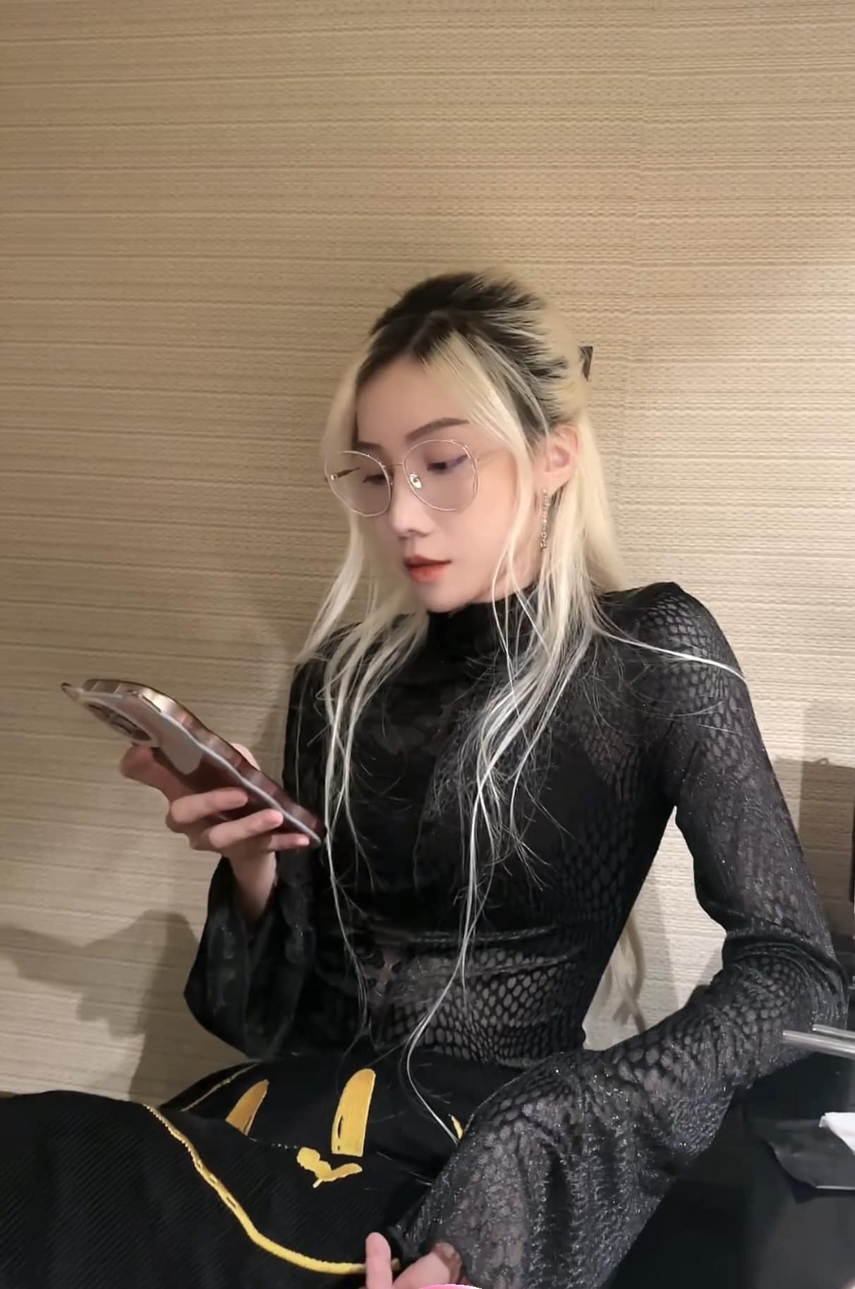 The Trendy Female Streamer Who Faced Backlash Over Personal Issues Surprises Everyone with a Comeback Post 1 49191330812670014287619908248909464873715289n 174667412901372698746 1746675694161 17466756947251795880263