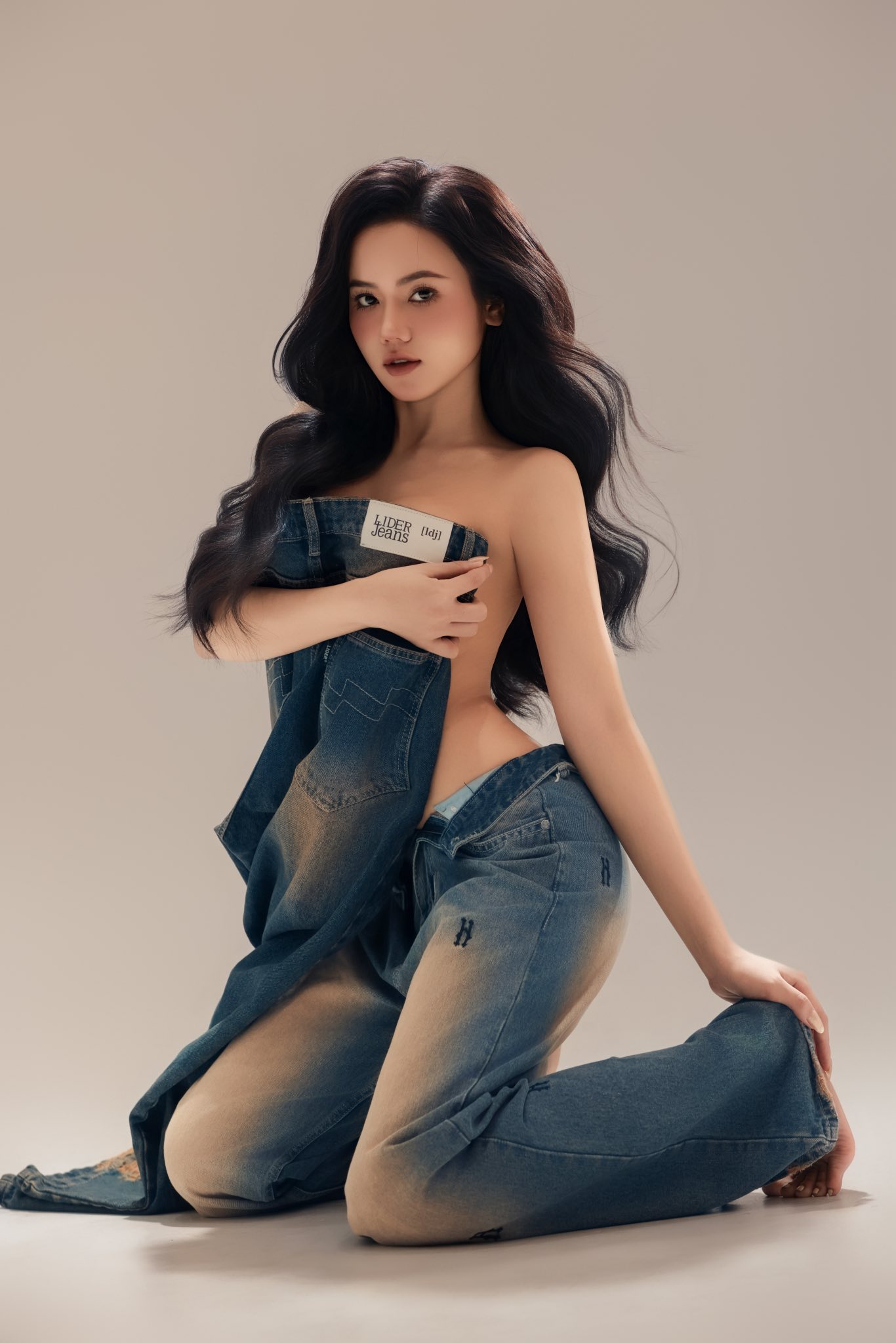 Bò Chảnh Goes Big, Reveals Stunning Photos Showcasing Her Bold Figure 8 49631080417728188169773505718294606232503851n 1747817415368346409931 1747881303804 17478813040182064111974