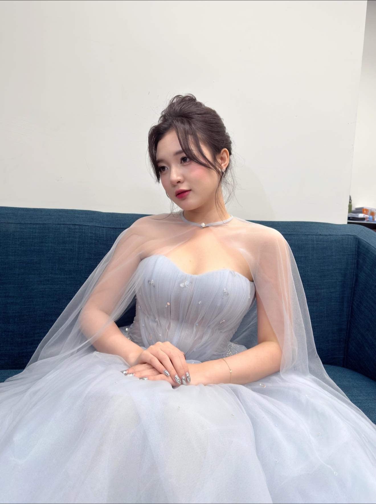 The Hottest MC in Arena of Valor Shines at Vietnam GameVerse 2025, Given a Sweet Title by Her "Hardcore Fan" 7 50010665710632783191969196218465129648776448n 1748315684113529965094 1748318840472 1748318840611195595524