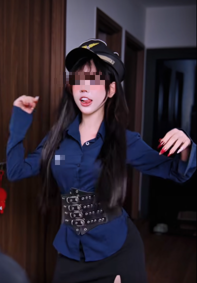 Controversial Action: TikTok Girl Warned by Netizens "Don't Be Like Lê Bống" 1 edit screenshot 2025 05 26 095355 1748229927537640861070 1748243922161 1748243922872437391566