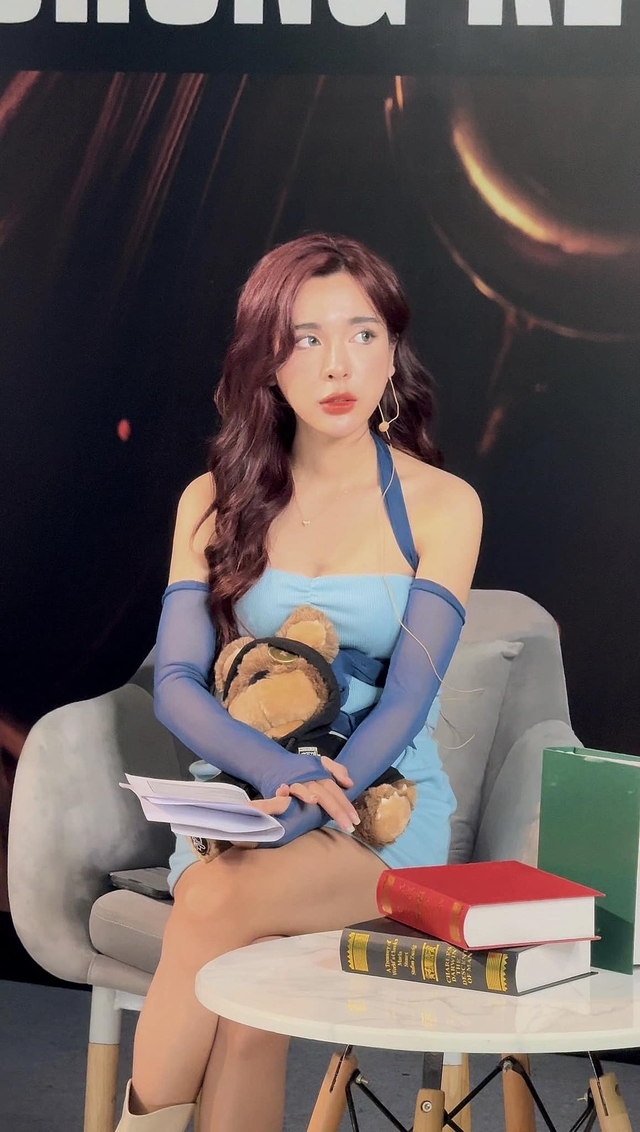 Beauty on the Rise: Streamer Tú Anh Susu Buys a Car and a Home, Earning Fans' Admiration 1 photo 1732677058102 1732677058489738425256 1747971406625899975017 1747975236728 1747975236960639870415