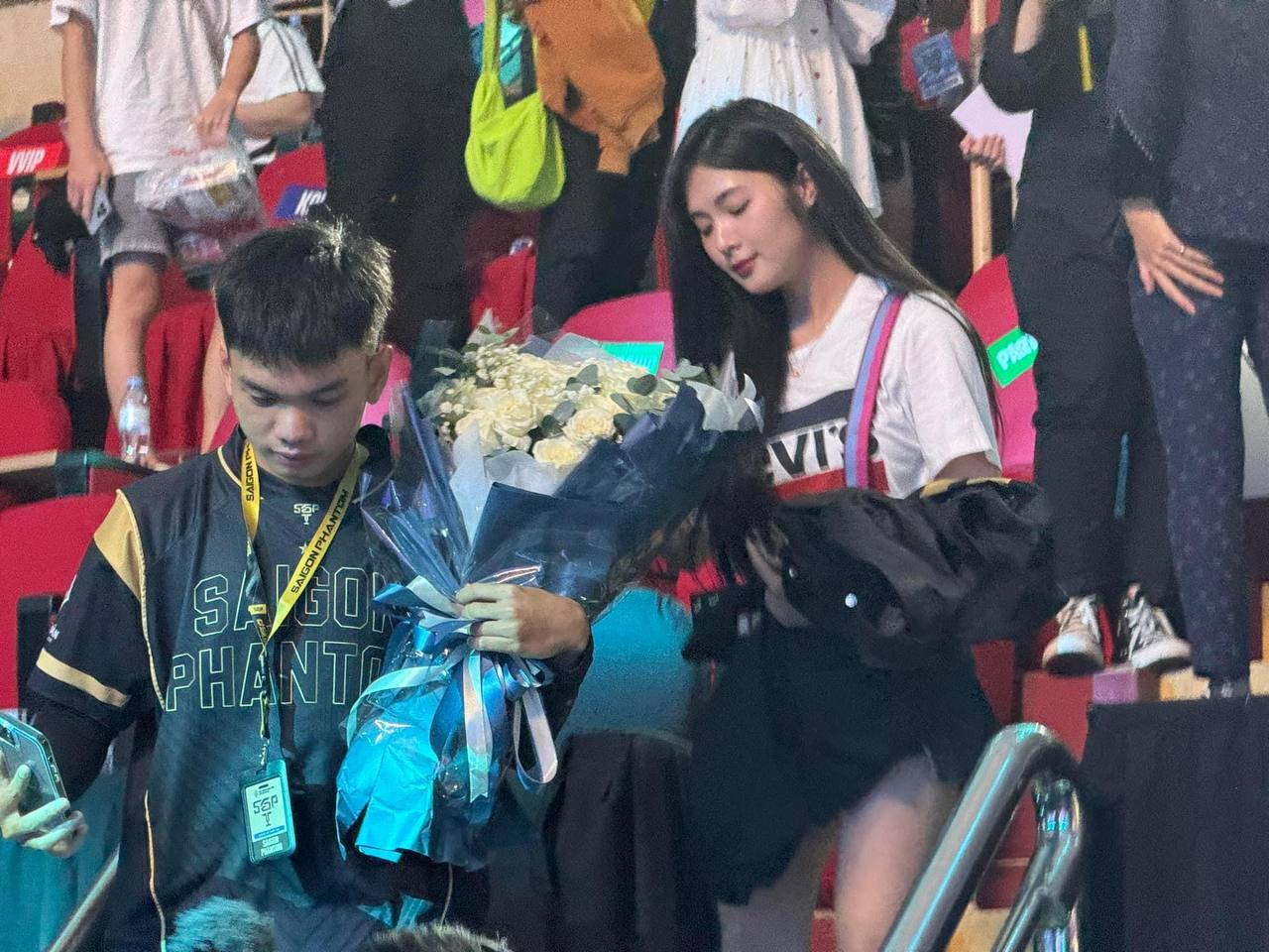 Quỳnh Alee Handles Fan Jabs at Team Flash with Finesse After ĐTDV Finals 1 photo2023 10 2309 48 32 16980293256241848949961 1698031642475 1698031642533552586822 17470364557081607562281 1747038784976 1747038785096182353976