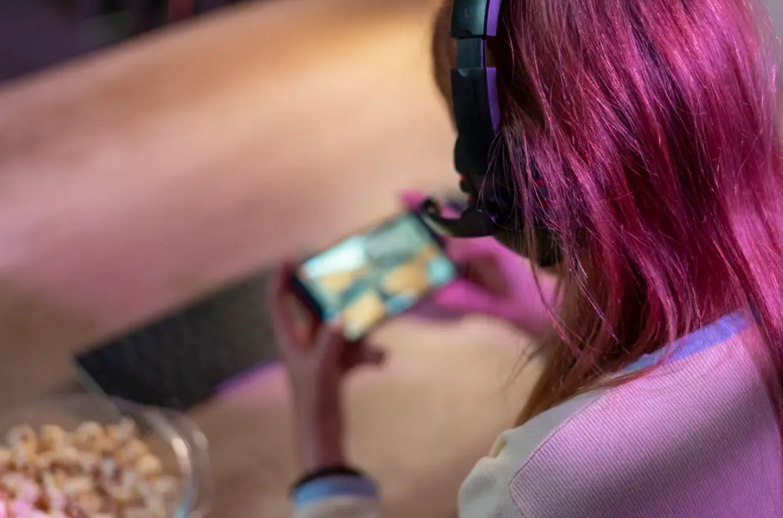 Scolded for Secretly Charging Money to a Game, Girl's Actions Leave Parents in Shock 2 screenshot 2023 06 10 123315 1686375462350792803400 1686385739573 16863857399811000388115 174806518114368928672 1748073720752 17480737208341989421920