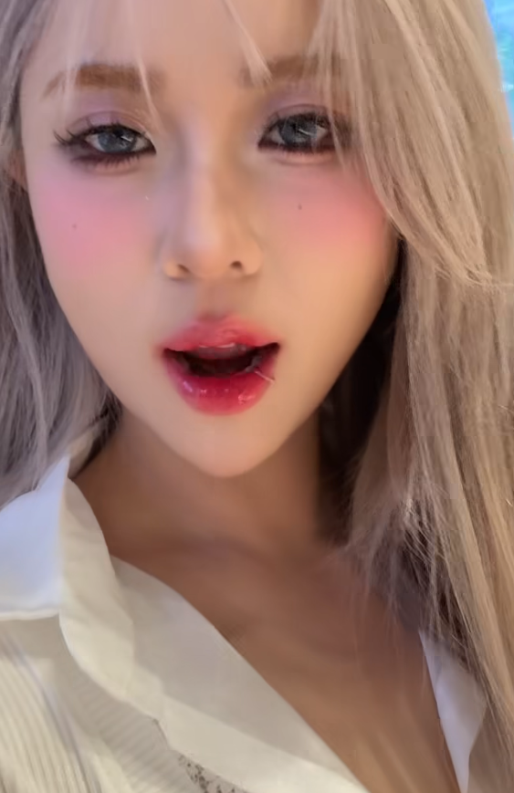 MisThy Is Acting Strange Lately, Fans Don't Recognize the Female Streamer 6 screenshot 2025 05 10 113250 1746852563002424365505 1746860196967 17468601970651647699489