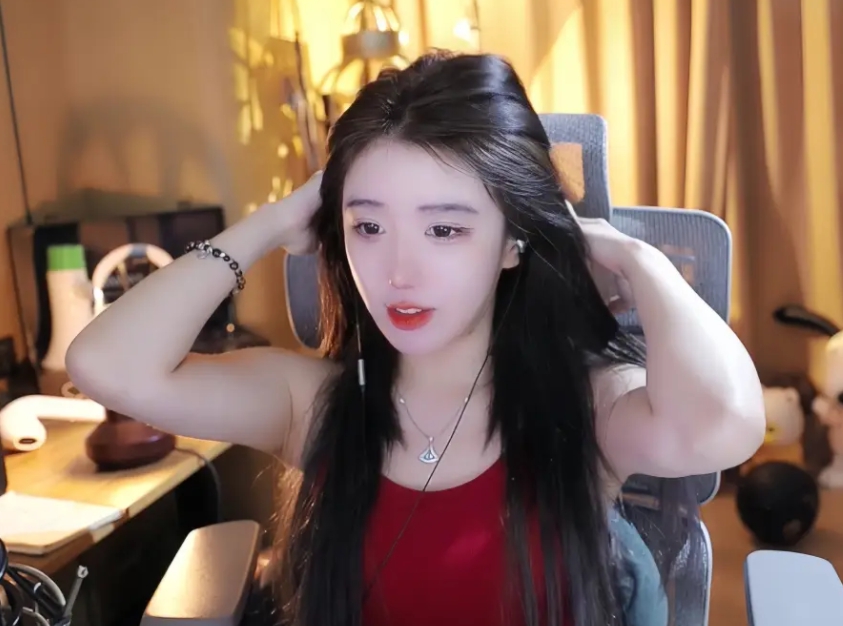 Caught in Harmful Rumors, Famous Female Streamer Falls into Crisis and Makes Heartbreaking Announcement 1 1748751903281530840315 1748831578398 1748831578762389706046