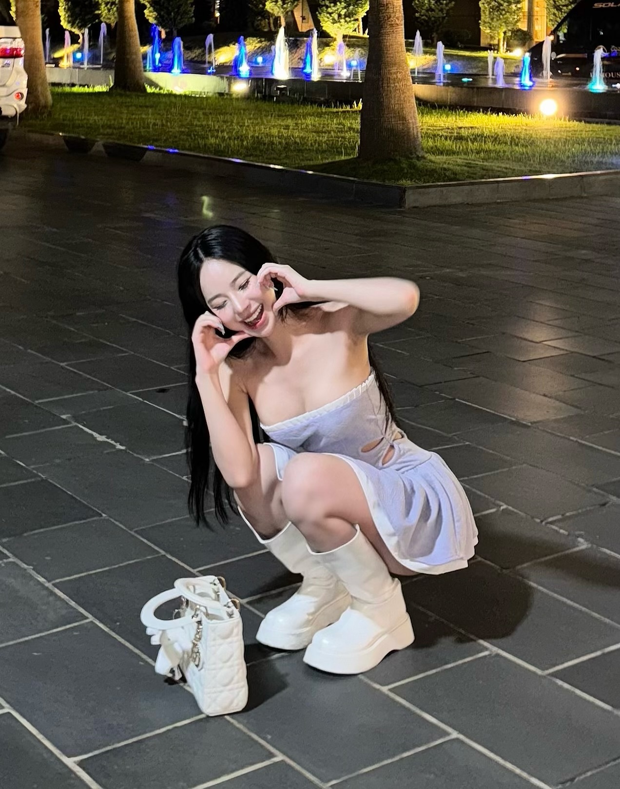 Admiring the Beauty of the Vietnamese TikToker Who Caught G-Dragon's Heart 3 454270036158689692187666630678756970021350n 17506482754231621567147 1750649563154 1750649564164891135116
