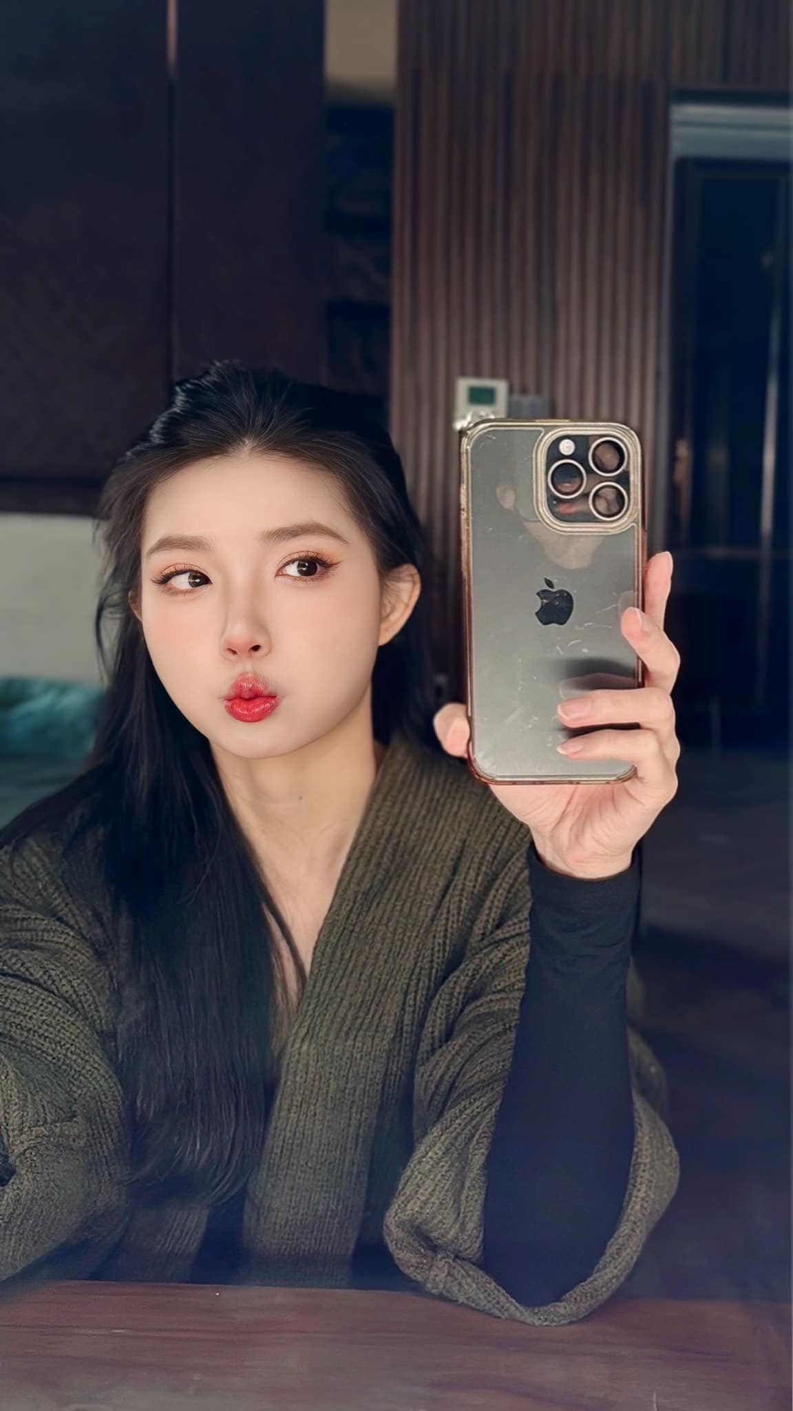The Pretty Girl 'Usurping Tiểu Hý' Sends a Message to Male Fans After an Unprecedented Confession 4 47574436792927445740798806877358622577143965n 1751177099109990972181 1751184478239 17511844787381840123694