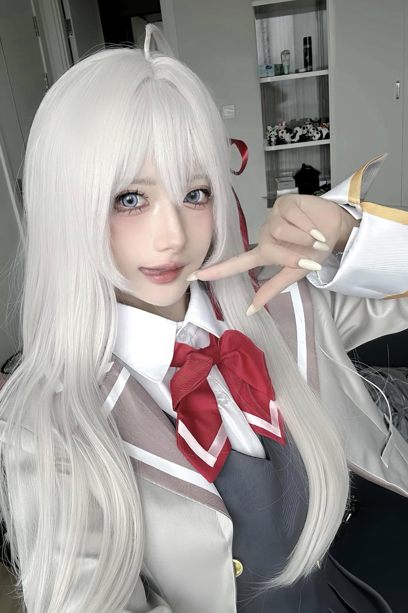 Endlessly Scrolling Through the Stunning Profile of the Beautiful Cosplayer 3 491801239368710940491966318384166823386225n 17493623537121641545737 1749367359847 1749367359946327928817