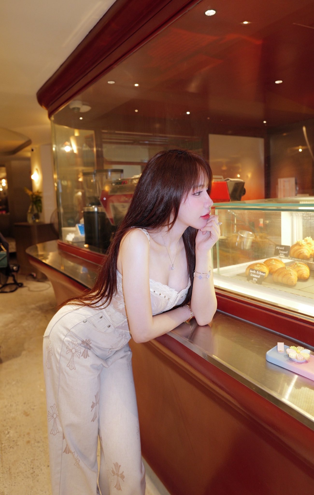 The Billiards Queen Shows Off Her Hot Figure, Fans Admit to Gazing for Up to 30 Minutes 5 5000888672516990071979788804707207021047765n 17503040663941862148853 1750309145408 1750309145831901616252