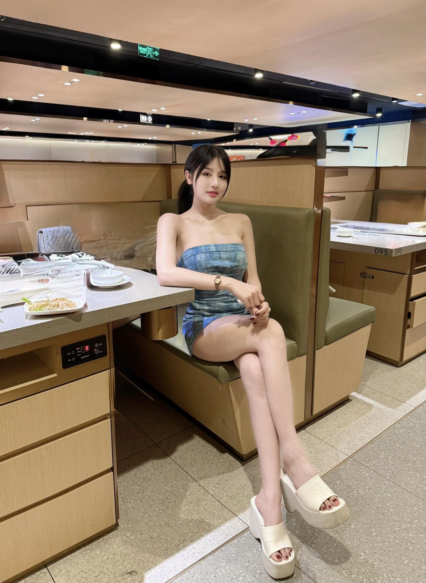 Beautiful Girl Posts 14-Second "Swinging" Clip, Enough to Make Viewers' Hearts Melt 8 5037546681221718208363734965024217845071398665n 17491810614021947957770 1749186953868 1749186954028457566497