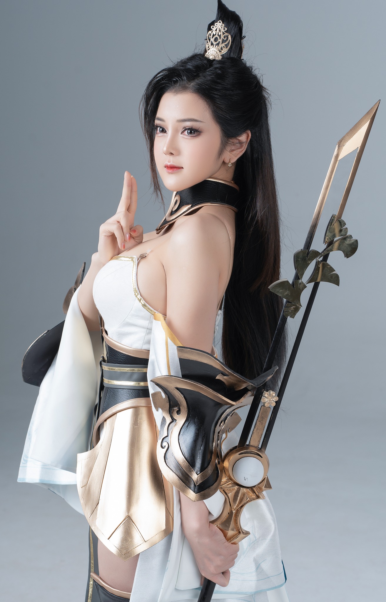 The Legend of Vietnamese Cosplay Channels the Game Goddess, Fans Are in Awe 2 50570087499938652473338146175943412380626511n 174945837004699333131 1749462522104 1749462522285430795761