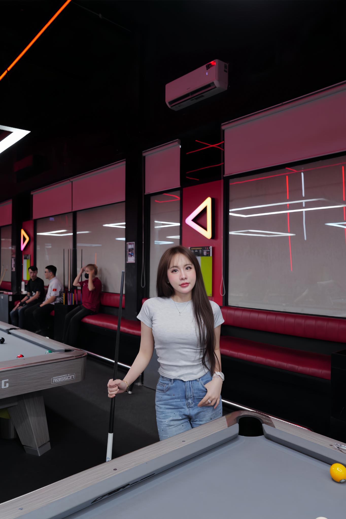 The Billiards Queen Shows Off Her Hot Figure, Fans Admit to Gazing for Up to 30 Minutes 6 5058643282530380990640696409225784284842061n 17503040664121071523331 1750309146428 17503091466351897597003
