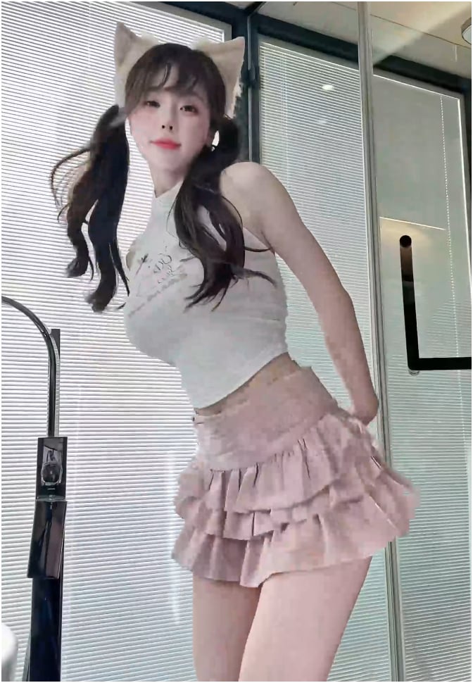 Hot Girls Launch New Trend, Gamers Struggle to Find Peace 3 c1287d49 d92c 4b5c 85fe 152b63a9eb45 17505535822831483564167 1750585044713 1750585044923713820378