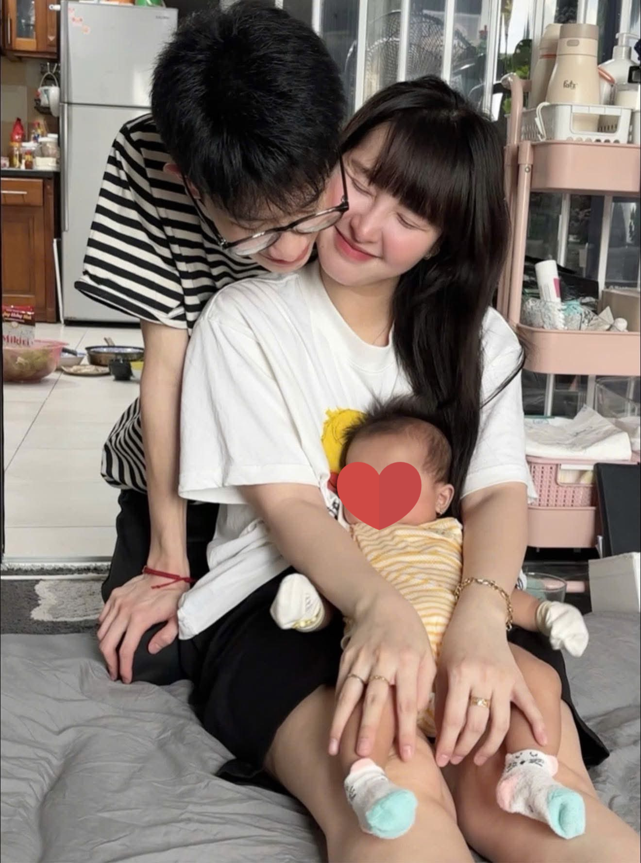 Ngân Sát Thủ happily shares her fulfilled life, "wishing for what she gets" with her 9-year younger husband 3 edit 5063487541221304280664196742894117694495051208n 174971344320133812254 1749718060466 17497180607521244571294