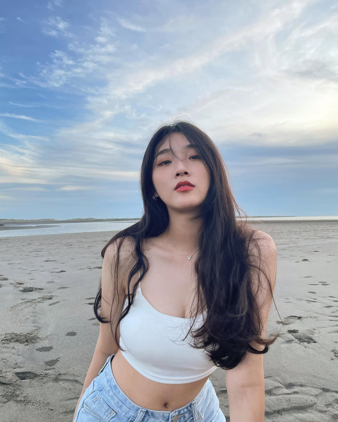 Just Sitting Eating Noodles, This Hot Girl Unexpectedly Became Famous with Incredible Skills 3 photo 1749101219952 17491012201752016079432 1749773518453 17497735185261518797955 1749774277521 1749774277677547925112