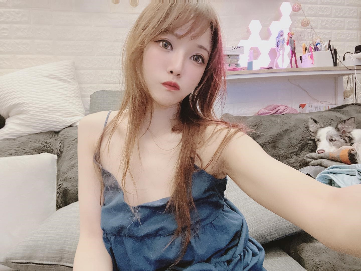 Deliberately "Showing Off" and Then Justifying It: The Tricks of Some Hot Girls Wanting to Get Famous on Social Media 1 photo 1750314107156 17503141072811802494066 1750648069221 1750648070051525988442 1750735758054 1750735758206811181213