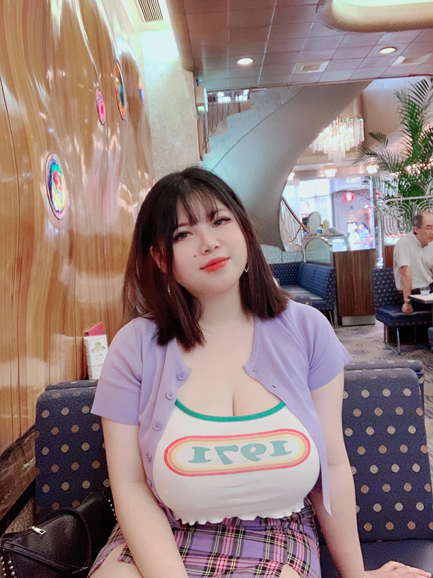 The Once Viral Sensation Gains Confidence and Flaunts Her "Assets" 1 photo 6 16017127979321185097599 1749617292430159972198 1749618172892 17496181731411982239865