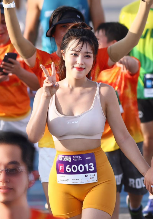 Shining on the Running Track, Beautiful Girl Responds to Criticism of Being "Showy" 3 screenshot 2025 06 05 113905 17490984635221194765283 1749099021092 1749099021221524780234