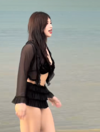 Hot girl wrestler's beauty is on the rise, joining the sizzling bikini race 9 screenshot 2025 06 30 153614 1751272644618243461326 1751273793155 17512737933681882344904