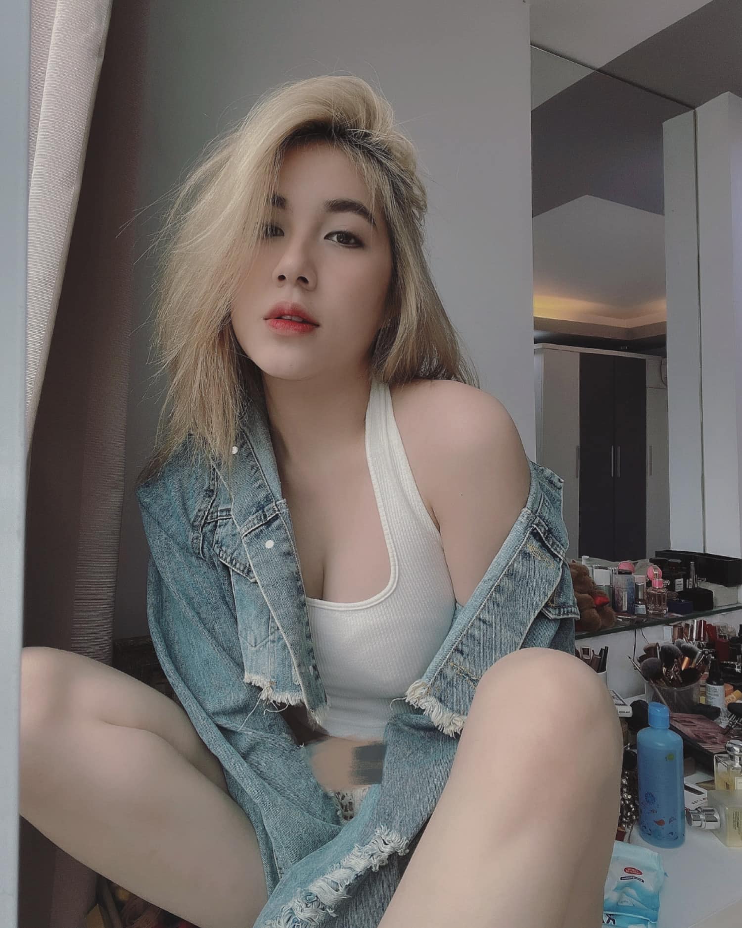 Sharing a Sweet Moment with a Gorgeous Hot Girl, Male Streamer Makes Fans Jealous 4 15986738718604322341062832710295963855241620n 1752746123243691718018 1752815080667 17528150808401022586566