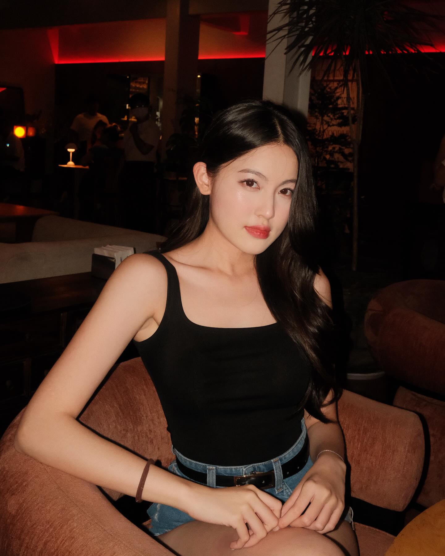 Hot girl Babyboo continuously shares stunning photos, making it hard for male fans to resist 7 470174304183351003341963895144109933596793005n 1752374092260413678131 1752394567998 17523945681612041990196