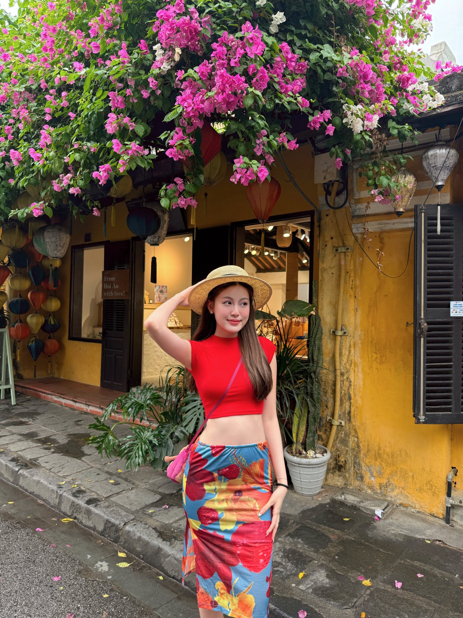Hot girl Babyboo continuously shares stunning photos, making it hard for male fans to resist 2 50679272721362121935507785787617977512208713n 17523740789361061116647 1752394563155 17523945633171849457503