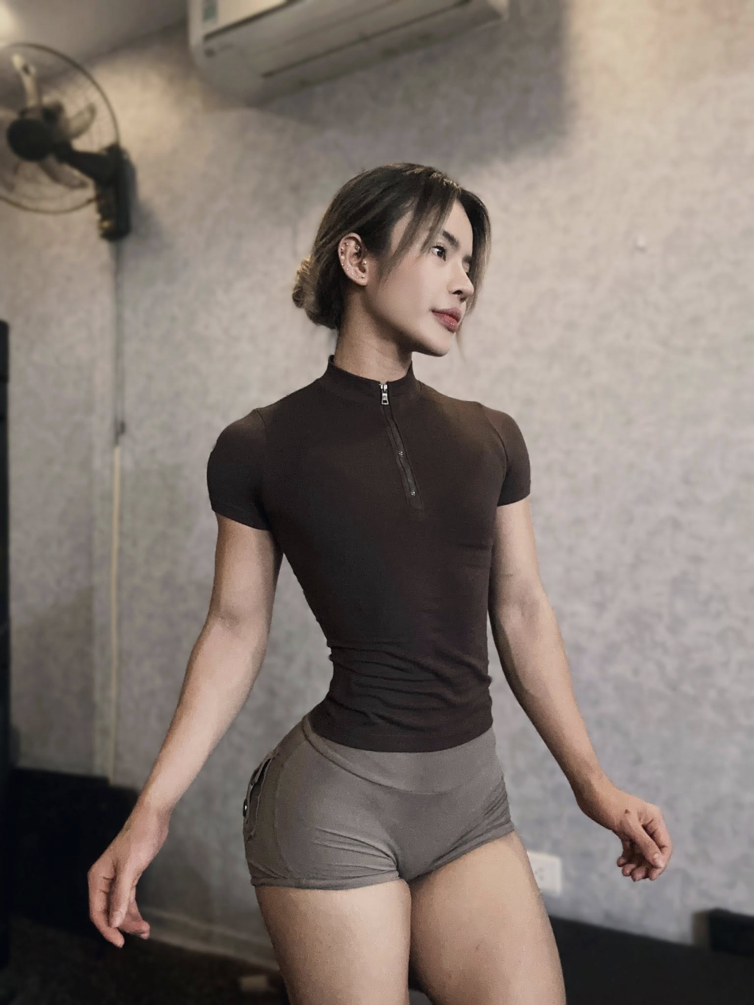 Social Media Users Mistake AI Photo, Female Gymmer with Nearly One Meter Hip Provides Address for Direct Viewing 2 51588541220164137591629367217285150322025775n 1752573655119256462043 1752574640149 175257464036292969758