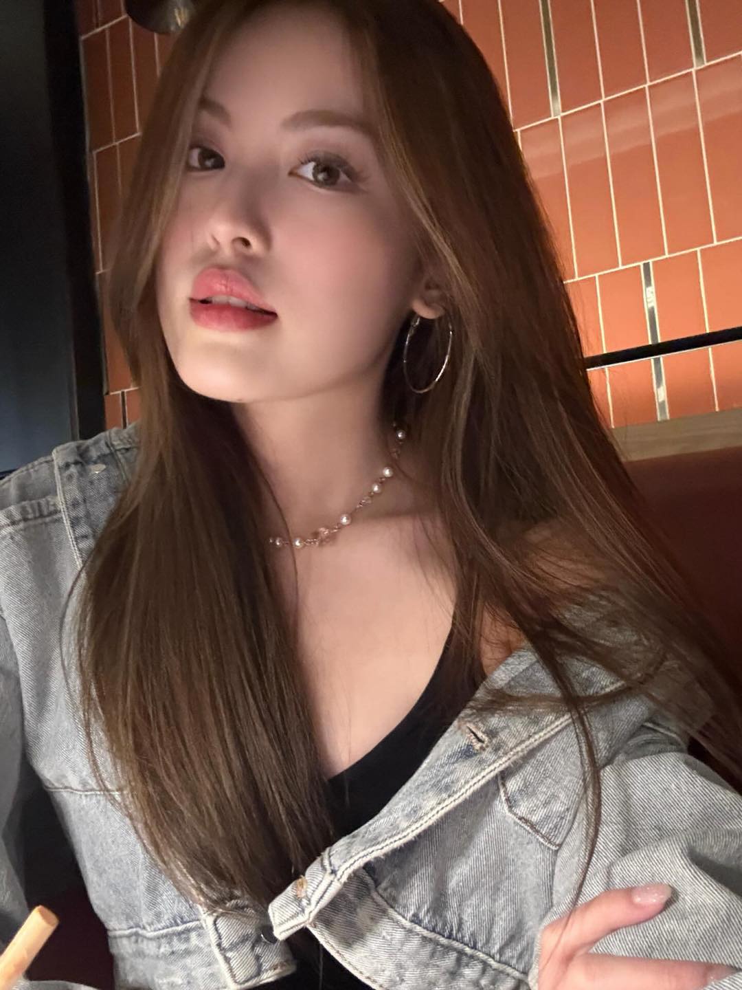 Hot girl Babyboo continuously shares stunning photos, making it hard for male fans to resist 12 51718203110567923866336744728024809060474227n 17523741147651754939917 1752394571862 175239457204526129336