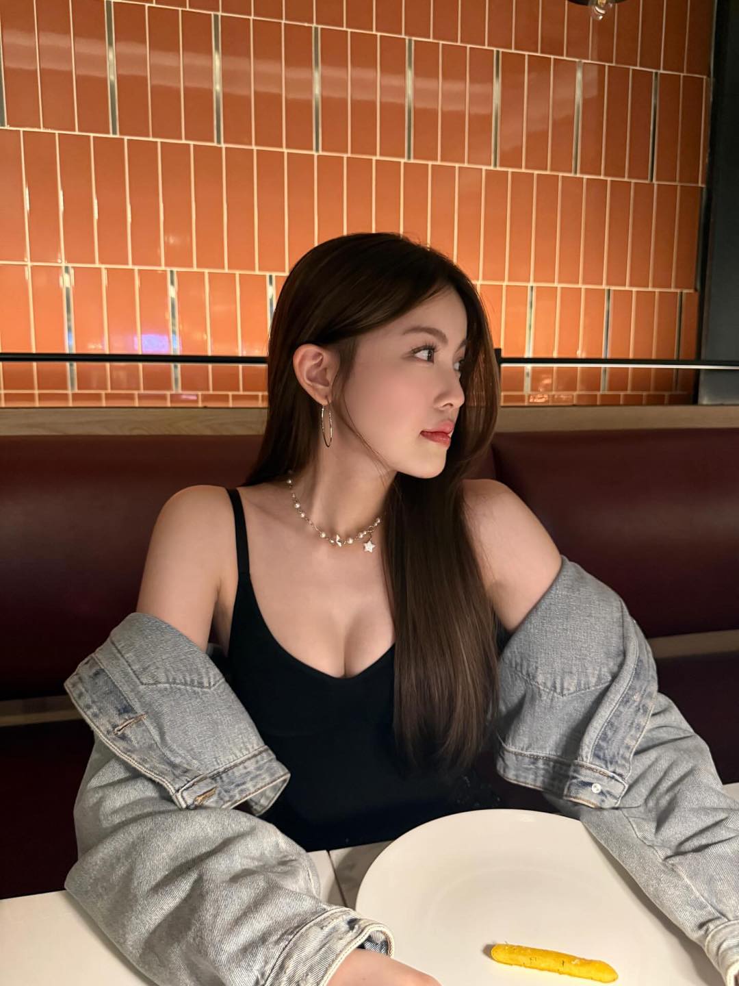 Hot girl Babyboo continuously shares stunning photos, making it hard for male fans to resist 13 51847450810567923366336792037968040662808517n 17523741147901352832006 1752394572687 17523945729432108556808