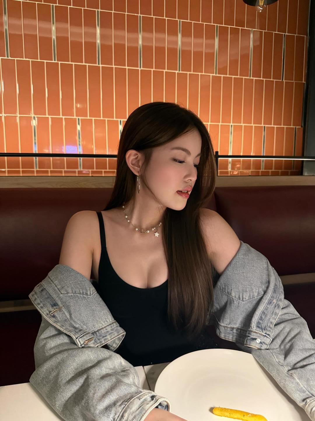 Hot girl Babyboo continuously shares stunning photos, making it hard for male fans to resist 15 51889091310567923466336781054455475468646596n 17523741148302093793577 1752394574259 17523945743841210993277