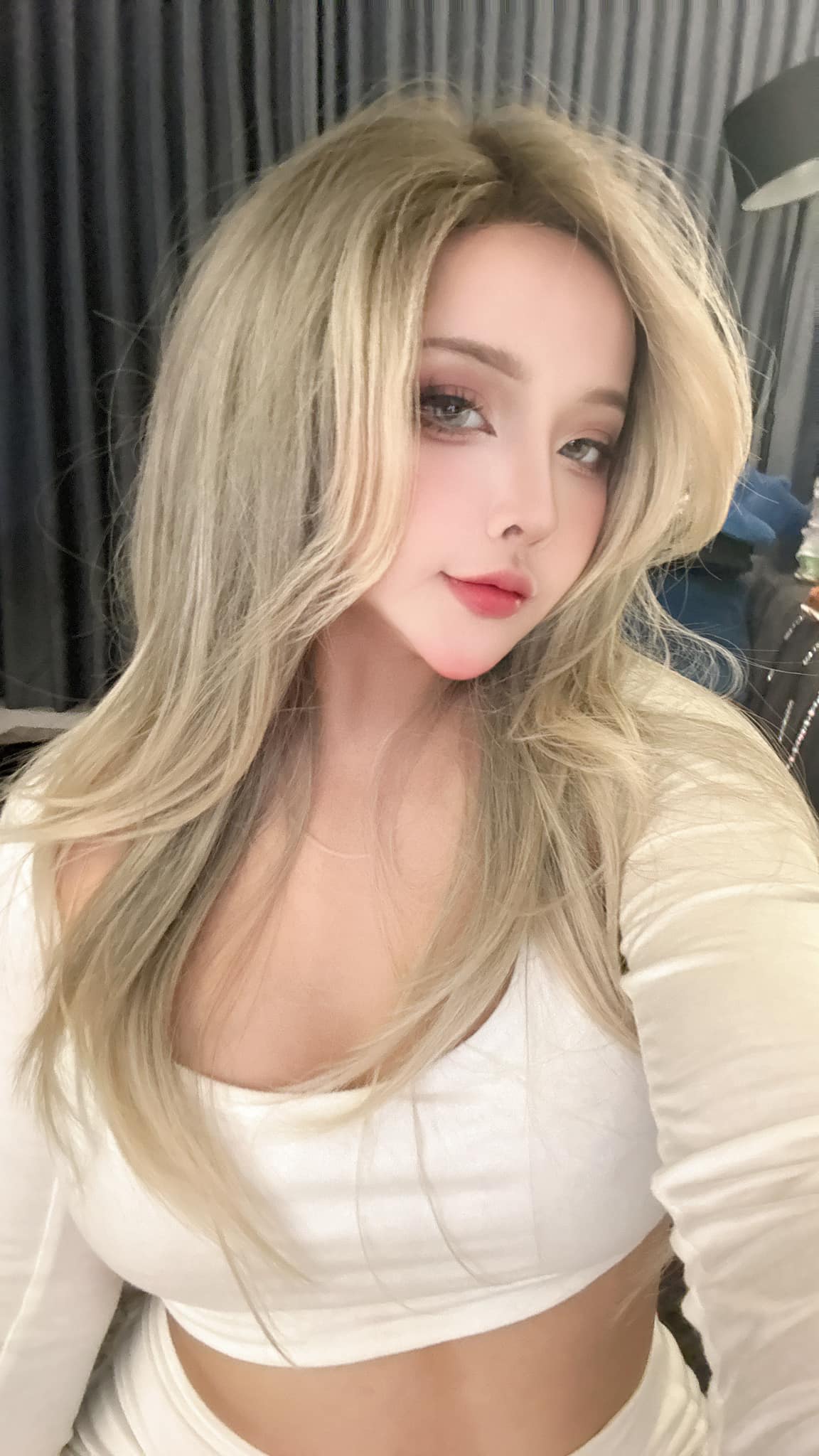 Showing Off Her New Nails, This "Top Server" in the Cosplay Community Leaves Fans in Awe 5 8126164835678327635224501815051728669954107n 1745483583874523733235 1745549200819 17455492009141849372455 1751280208695141464231 1751337017161 17513370174281784314594