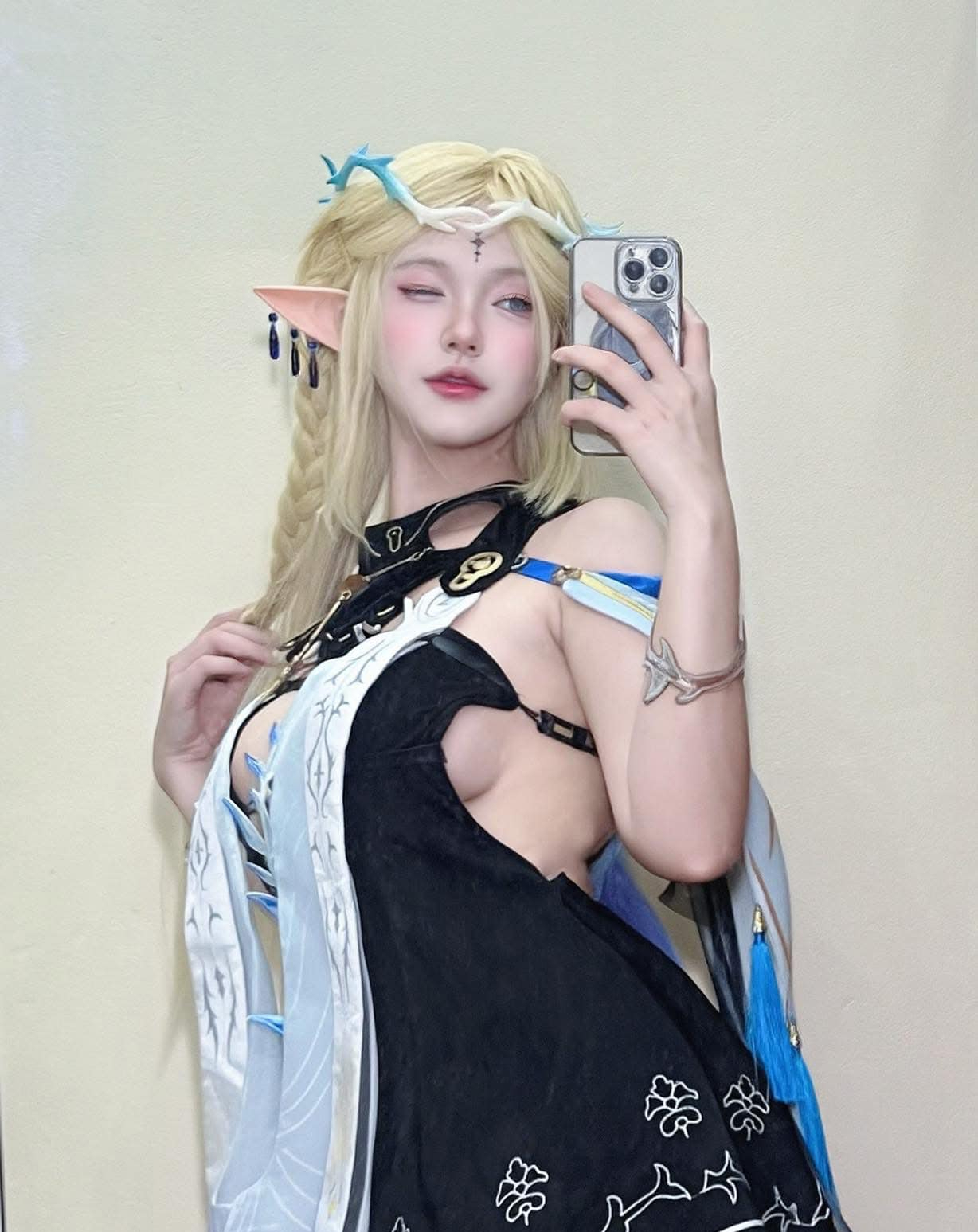 Unveiling a New Look, the Hottest Cosplayer Receives Overflowing Praise 4 edit 5154359787681681489737253326051238100532221n 17518624881921197258801 1751872984626 17518729848391204700927