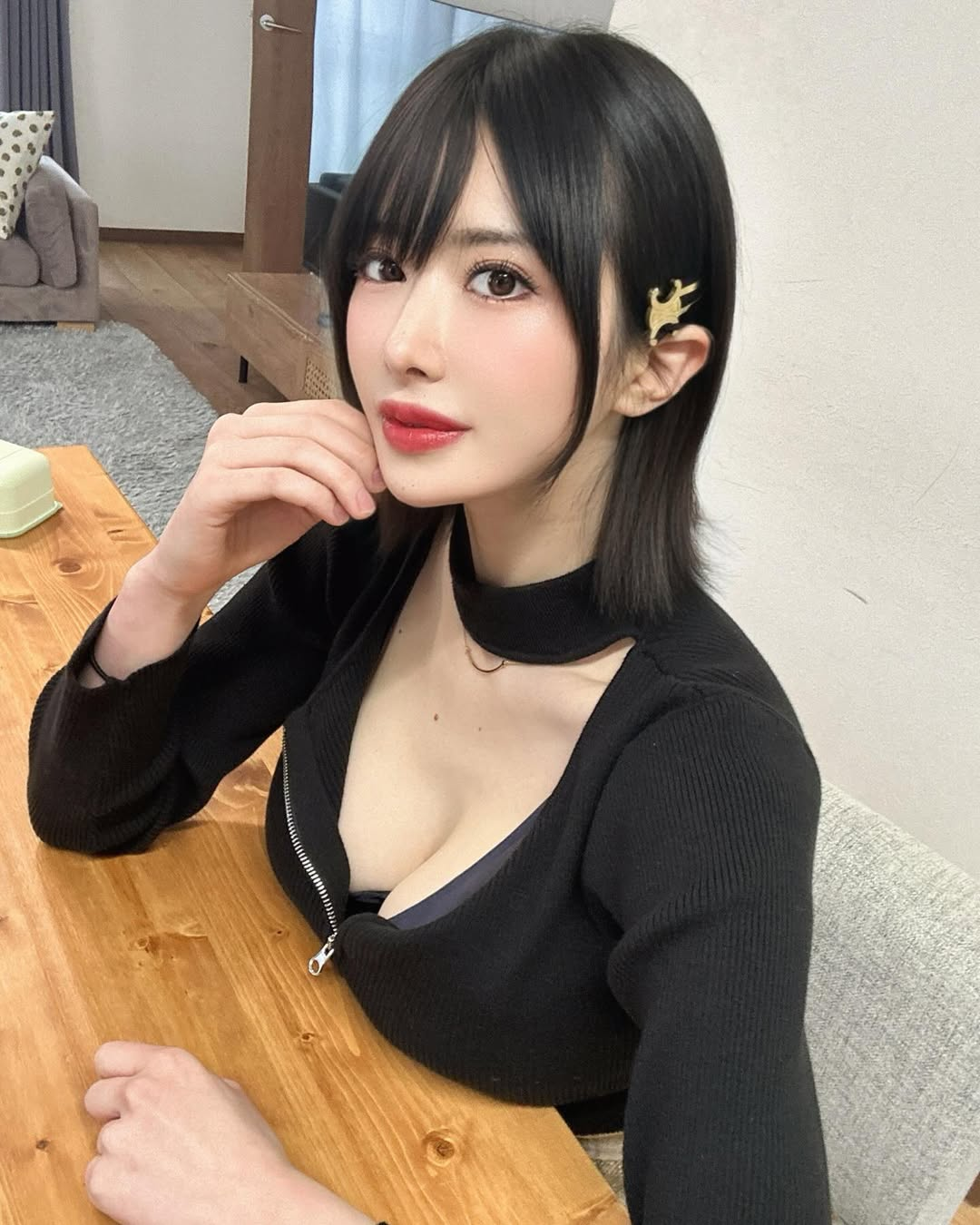 Beautiful hot girl reveals reason for her career, almost became a basketball player 1 photo 1742264470070 17422644709582007033261 1751259495933 1751259496487207415609 1751269178536 1751269178885912320689