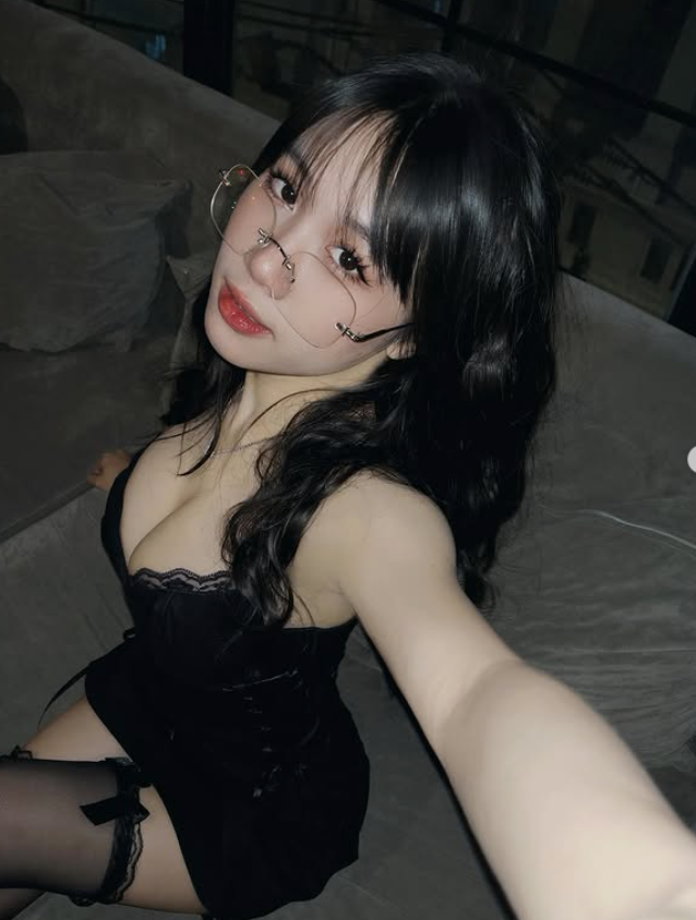 The Incredible Transformation of the 'Top Top Idol' Who Was Once Criticized, Shocking Just Like the Sisters from China 11 screenshot 2025 07 03 143751 17515283428512106437569 1751531053253 17515310535691072864393