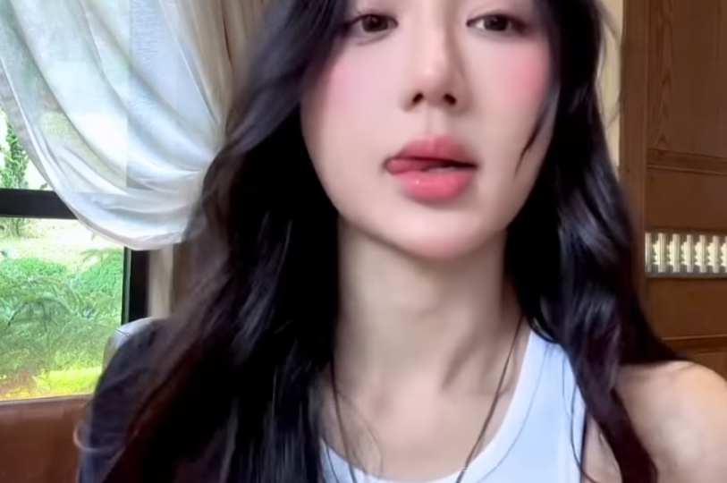 Mina Young Captivates Fans with Neighbor Girl Visuals, Pure as an Angel 4 screenshot 2025 07 16 100710 1752636779868720108523 1752637272528 17526372727301977330895