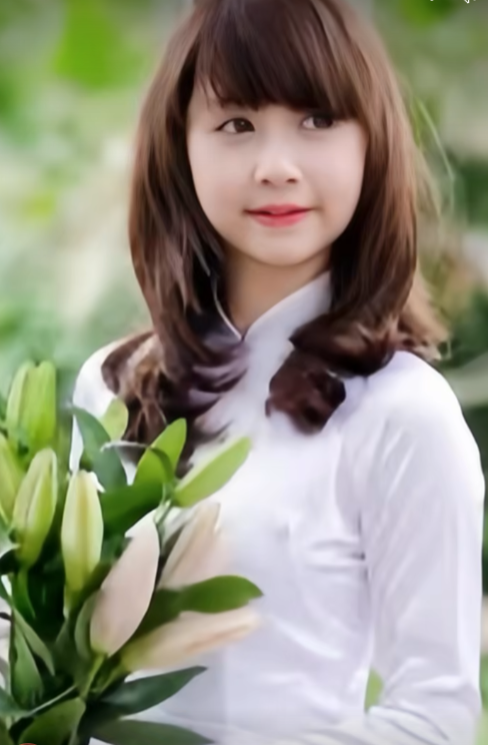 What's Hot in Quỳnh Anh Shyn's 6 Million View Clip? 8 screenshot 2025 07 25 153847 17534349964201645034930 1753486946141 1753486946371276122329