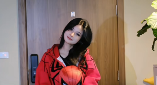 The Shocking Reveal of TikTok Star Quỳnh Bei's True Face, Racking Up a Million Hearts in Just One Day 4 screenshot 2025 07 31 142649 1753946836922189916657 1753947795953 1753947796258271678192