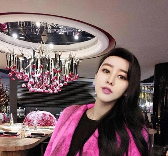 30 billion, 8 years of surgery, marrying a plastic surgeon, what is the fate of this beautiful hot girl now? 7 urlhttp3a2f2fdingyuews126net2f20252f07032f210af653j00syt1qt001hd000fv00erm 1751616884089642943806 1751617796503 17516177966571692504655
