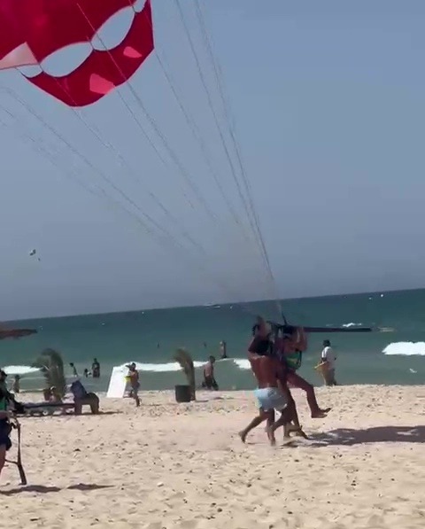 Paragliding, 52-Year-Old Woman Sexually Assaulted by 20-Year-Old Male at 30 Meters High - Photo 4.