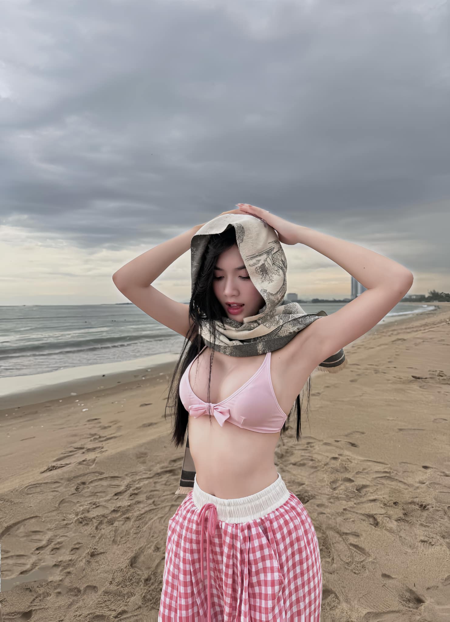 Beautiful hot girl accidentally posts seductive photo, internet community stunned by the century's slip-up 9 47663874311697228279102642359271685919850808n 1 17561857190091584533986 1756197113146 1756197113358120217720