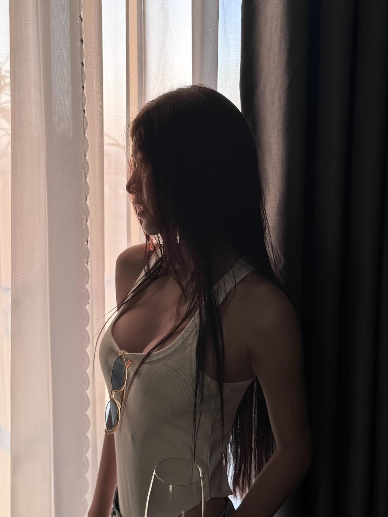 Beautiful hot girl accidentally posts seductive photo, internet community stunned by the century's slip-up 10 51958194912867028795455919182862688183881578n 17561857190311446265816 1756197114061 1756197114238485922856