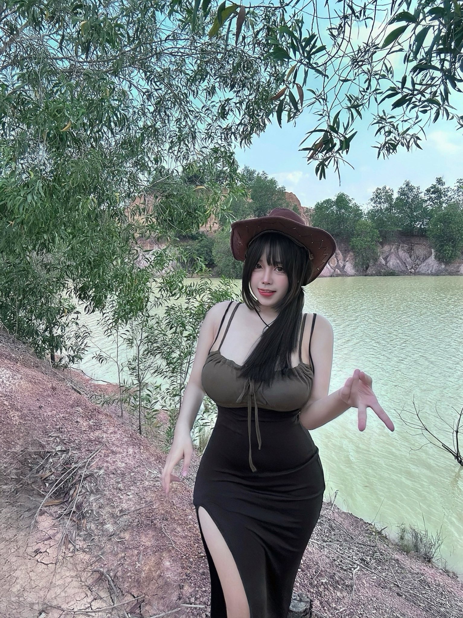 Bored of Writing Game Lesson Plans, Hot Girl Transforms into a Sexy Cowgirl 8 5271986671834152140497544267646424538193771n 17543795428661805905902 1754382048191 17543820483061952902689