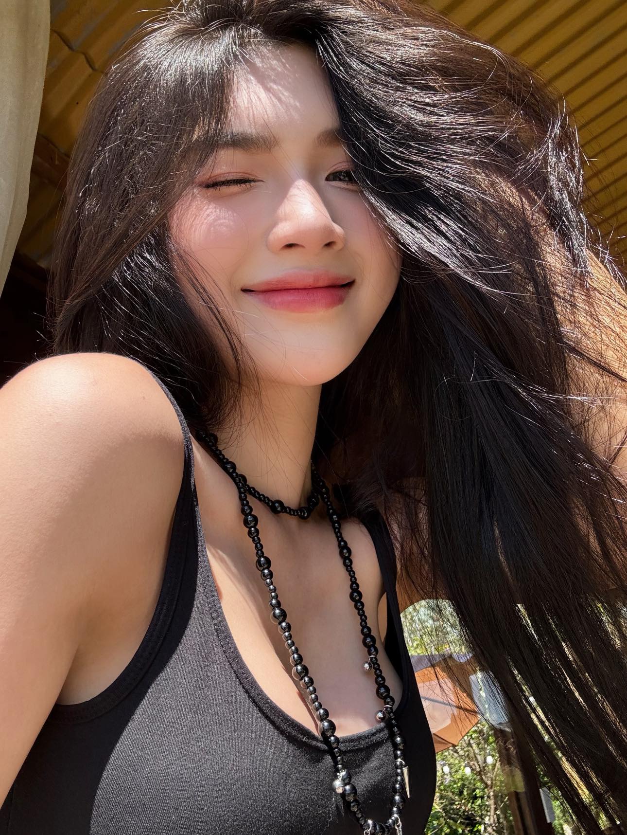 Beautiful hot girl accidentally posts seductive photo, internet community stunned by the century's slip-up 5 53626776113107802671378527675898374842801207n 17561856189551777567601 1756197107904 17561971085381761611440