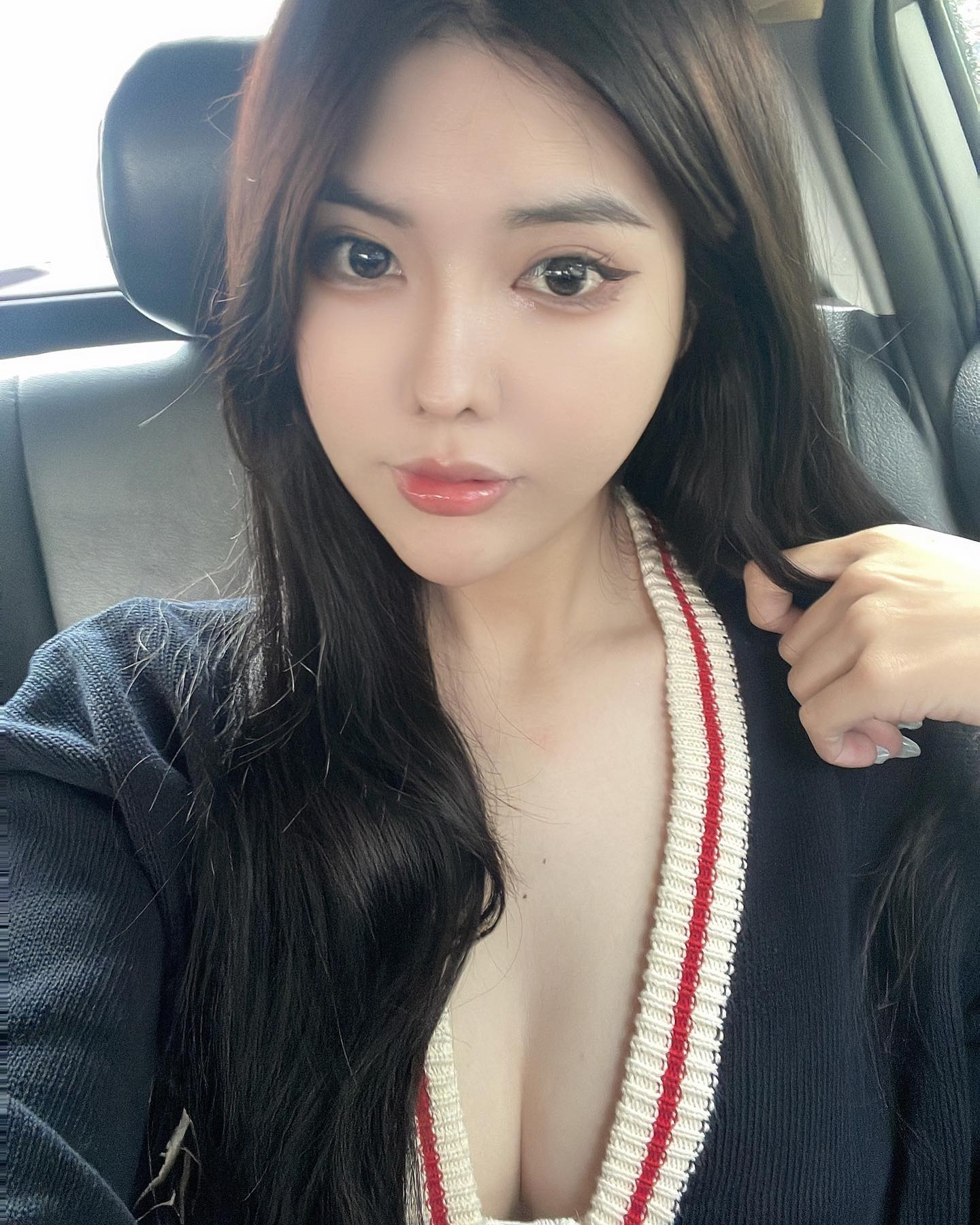 Hot girl League of Legends reveals shocking dating story 2 photo 1722498724037 1722498724448762823044 1754017455454 1754017456570720634635 1754020490509 17540204907551226312140